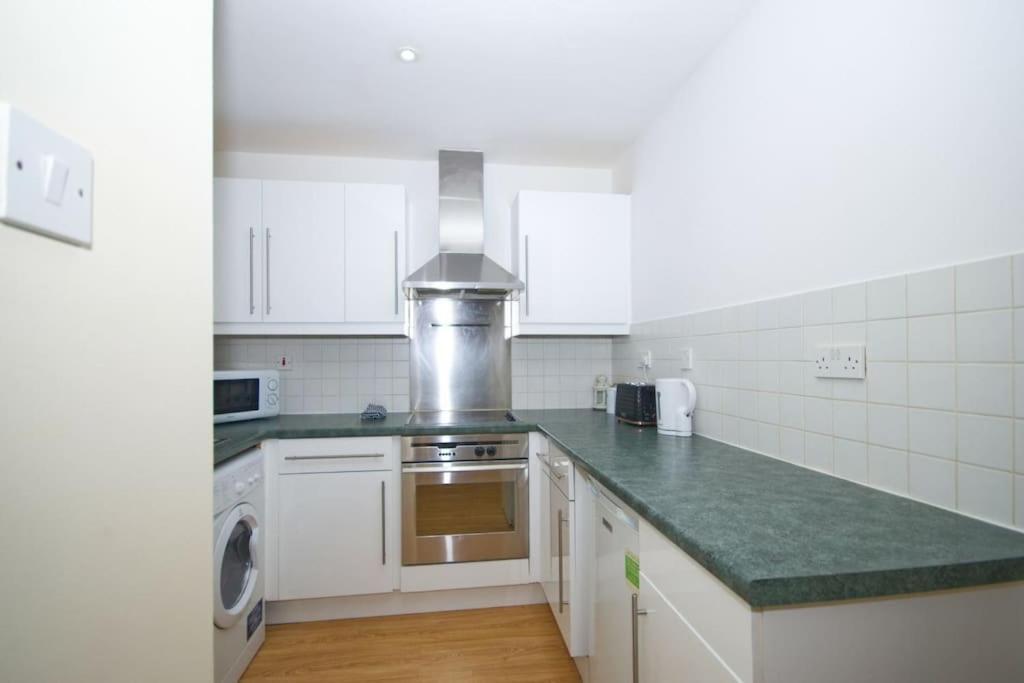 Alluring 2 Bedroom Leeds City Centre Apartment- Self Check-In,Balconied Apartment Екстер'єр фото